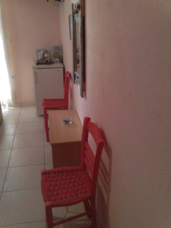 Mary Rooms Adamantas  Rum bild